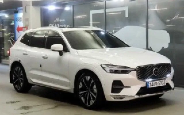 XC60(2세대) B5 AWD 울트라 브라이트